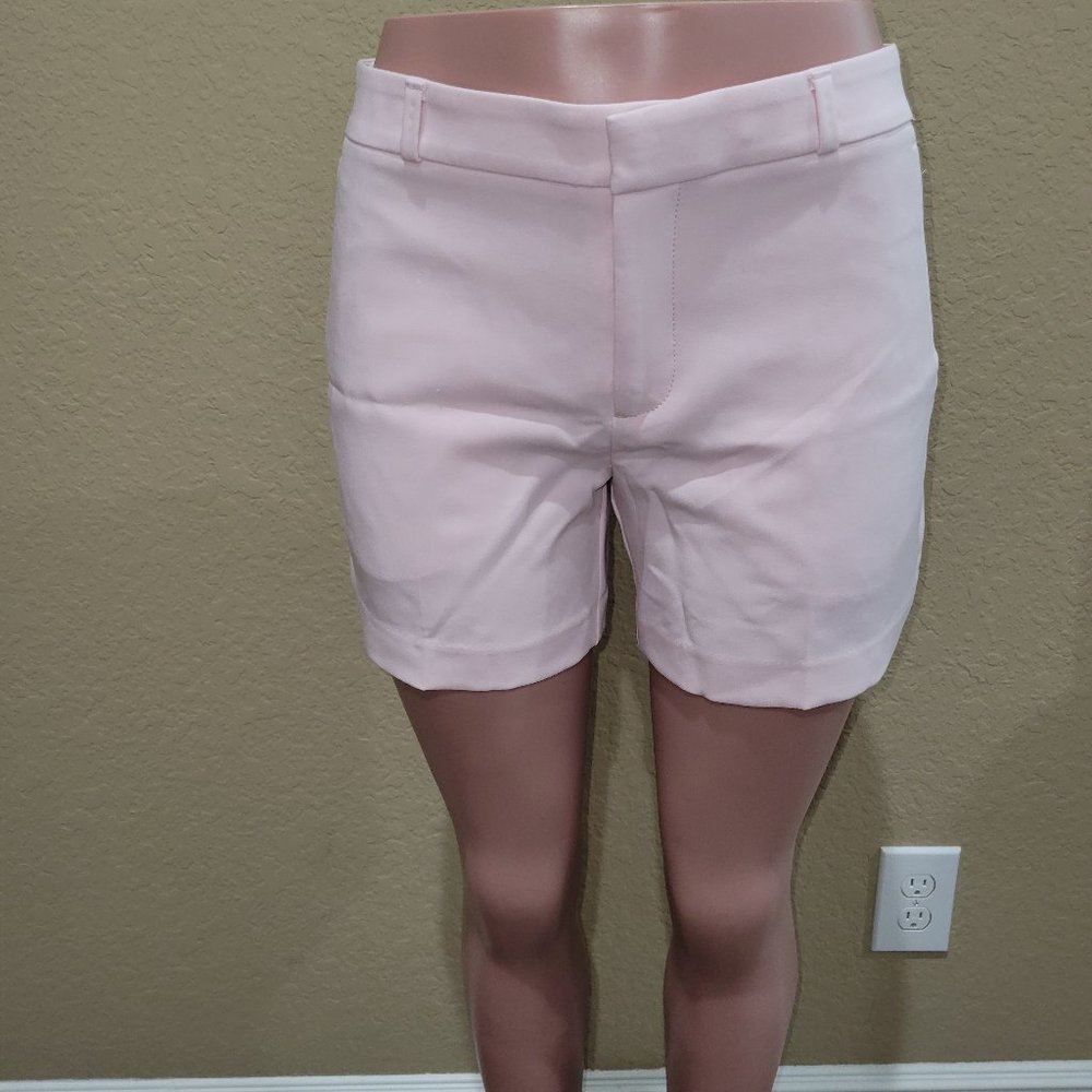 Banana Republic Mid-rise short size 4